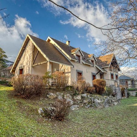 #Hp La Maison Des Lilas Large Family House Sleeps 12 Garden Сесен Экстерьер фото